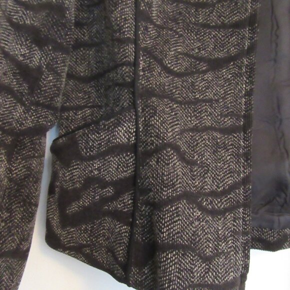 SIMON CHANG Velour Jacket with Zipper Front and Pockets - Picture 5 of 7